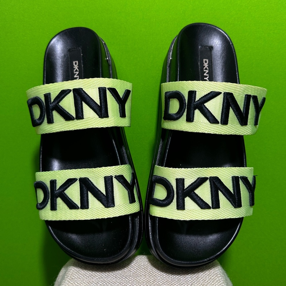 DKNY Tee Sandals